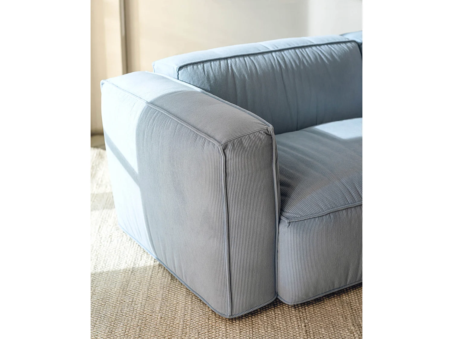 Pouf Ottoman Lobi noo.ma - Pouf moderne en velours côtelé beige, 96x70x45 cm