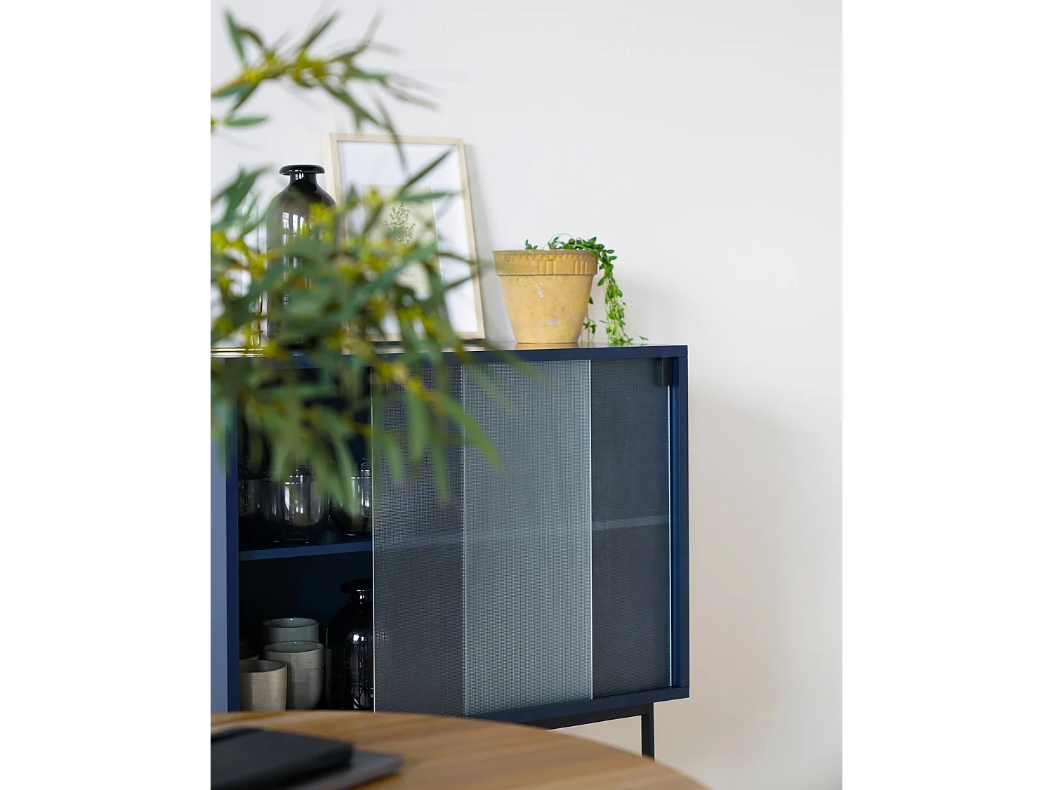 Buffet vitré noo.ma Midnight Blue 70x109x40 cm, 1 porte, étagère amovible