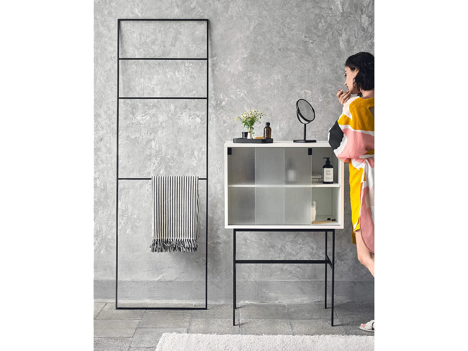 Buffet vitré noo.ma Midnight Blue 70x109x40 cm, 1 porte, étagère amovible
