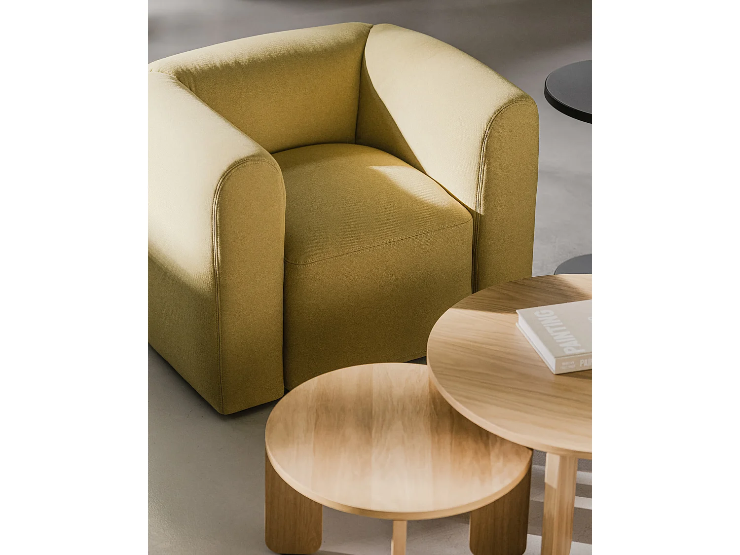 noo.ma Fauteuil Flom - design moelleux et confortable