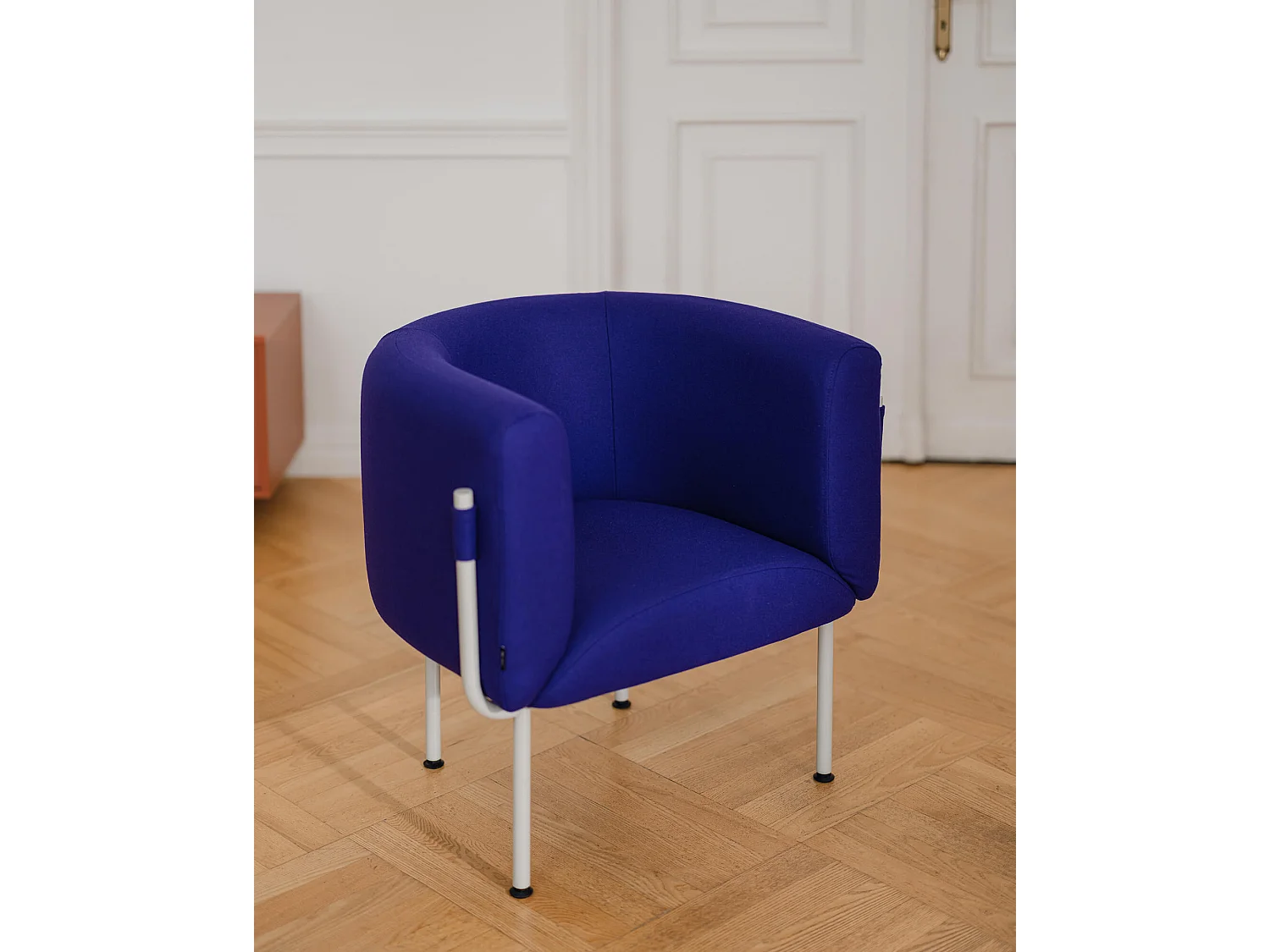 noo.ma Fauteuil moderne en laine Blueberry Pie - avec accoudoirs, assise fixe