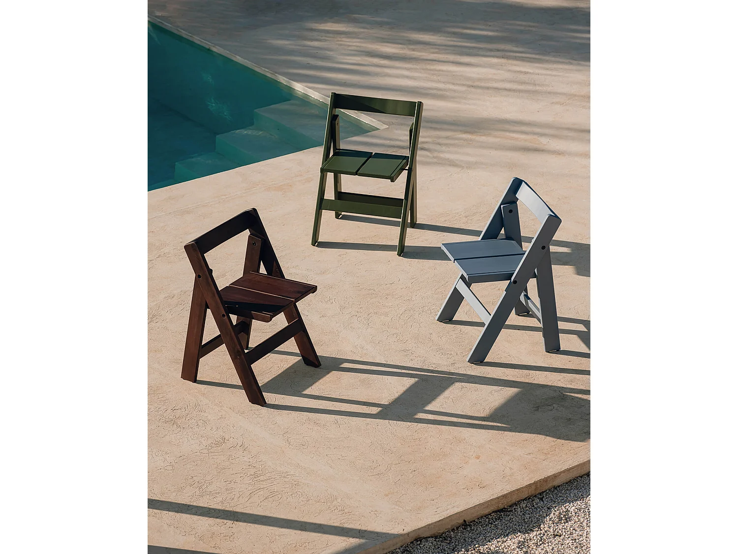 Chaise pliante Navo en pin, laque résistante aux intempéries, vert forêt.