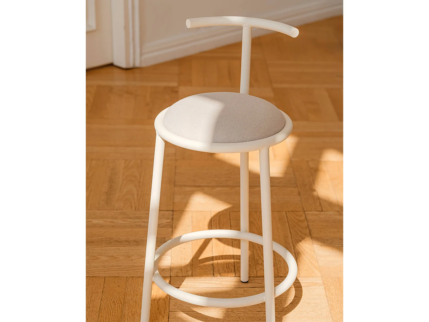 Tabouret de bar Hogo - assise rembourrée, design contemporain, avec ou sans dossier