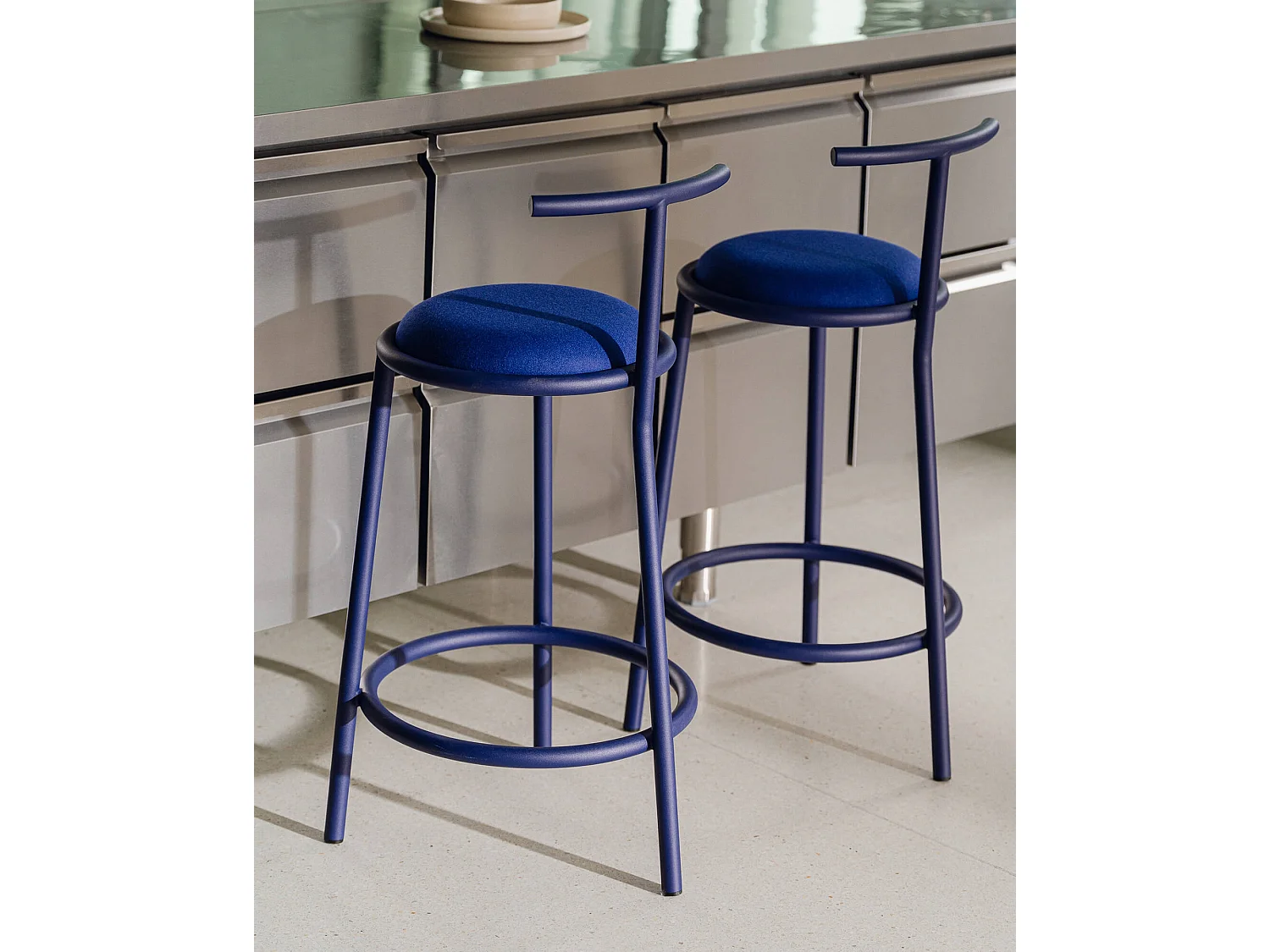 Tabouret de bar Hogo - assise rembourrée, design contemporain, avec ou sans dossier