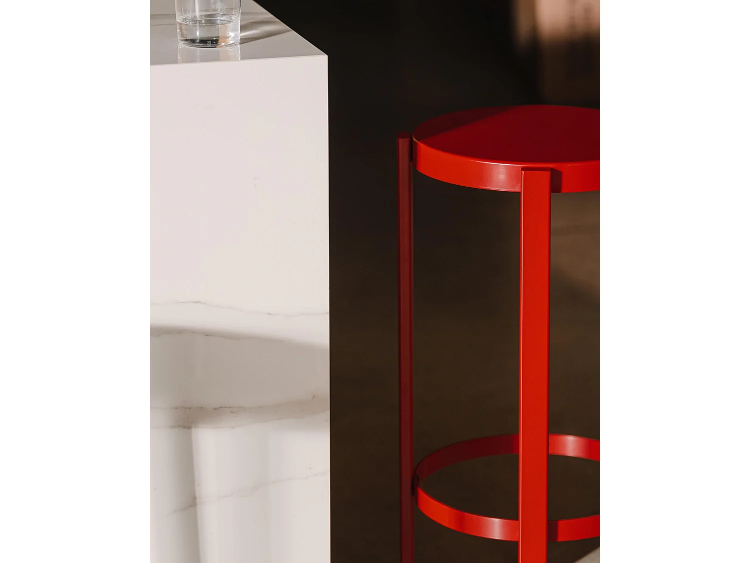 Stołek barowy Doon 75 cm - stalowy, nowoczesny design
