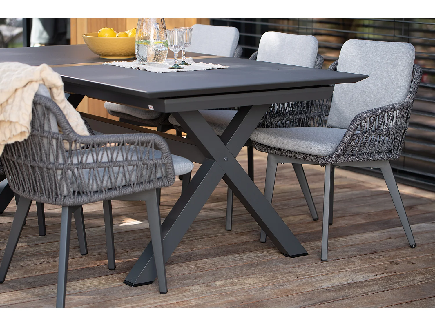 Ensemble de mobilier de repas de jardin en aluminium Tropea table et 6 chaises
