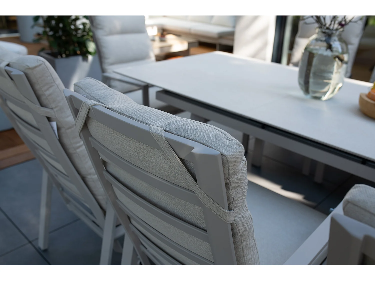 Ensemble de mobilier de repas de jardin en aluminium Catania – Table + 6 chaises