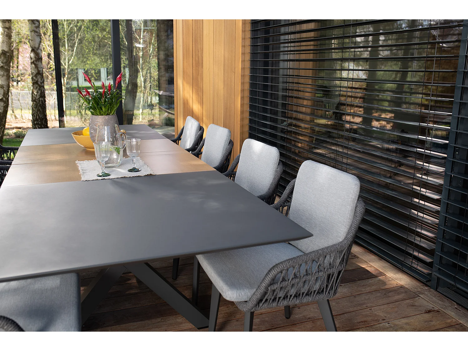 Moderner Outdoor-Tisch Tropea + 8 Graue Stühle Set - Elegante & Funktionale Aluminium-Gartenmöbel