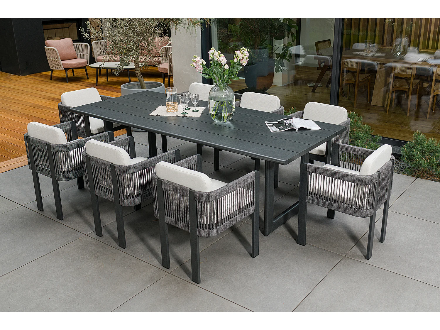 Ensemble de mobilier de repas de jardin en aluminium Rimini : table de jardin et  8 chaises