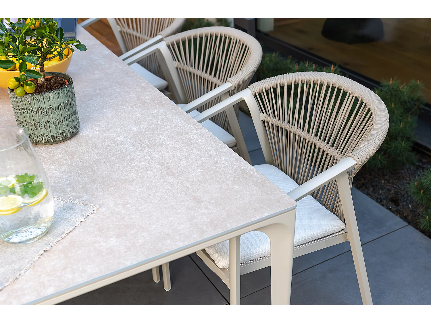 Ensemble de mobilier de repas de jardin en aluminium Bari Mare – Table + 6 chaises
