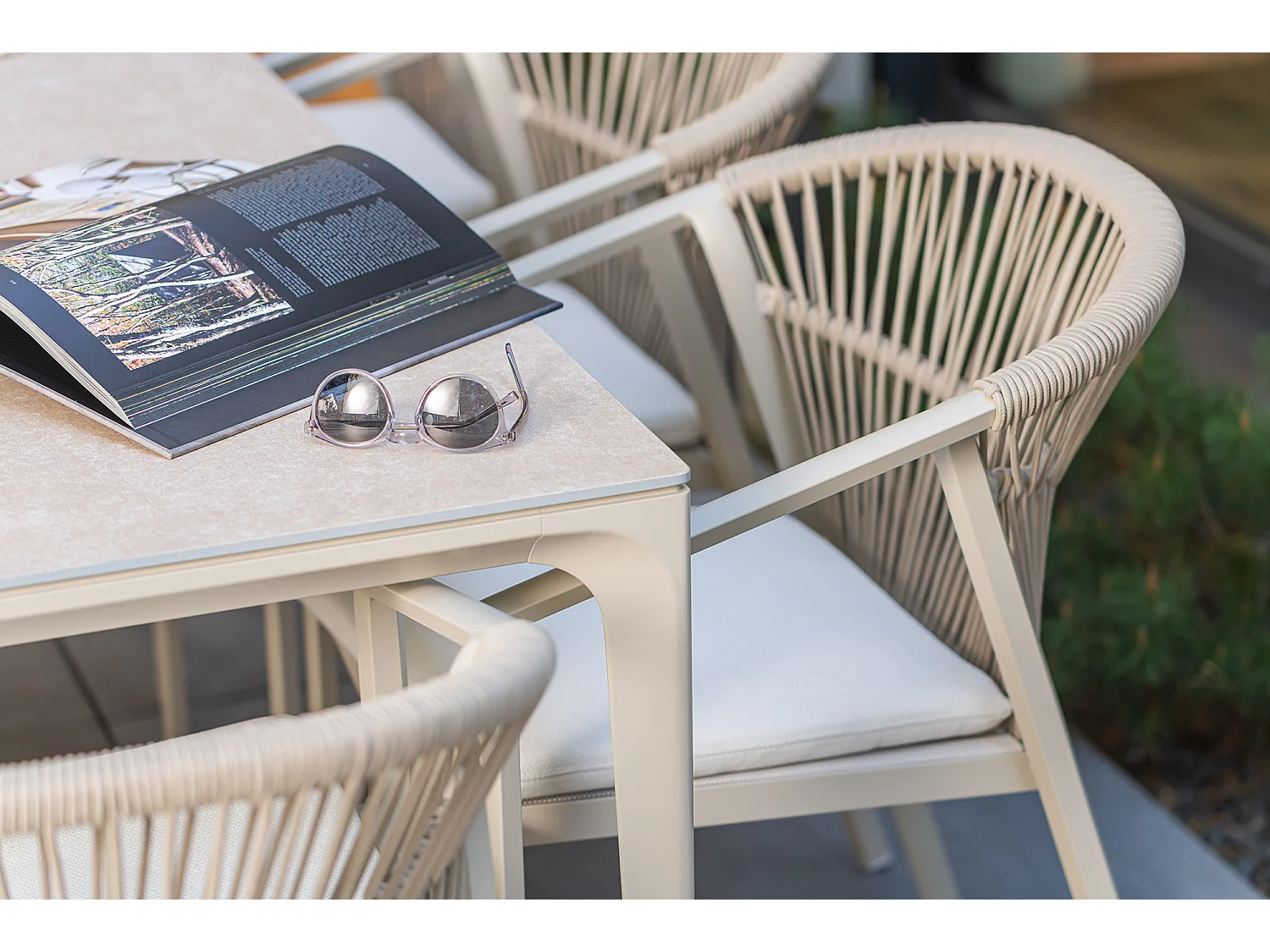 Ensemble de mobilier de repas de jardin en aluminium Bari Mare – Table + 6 chaises