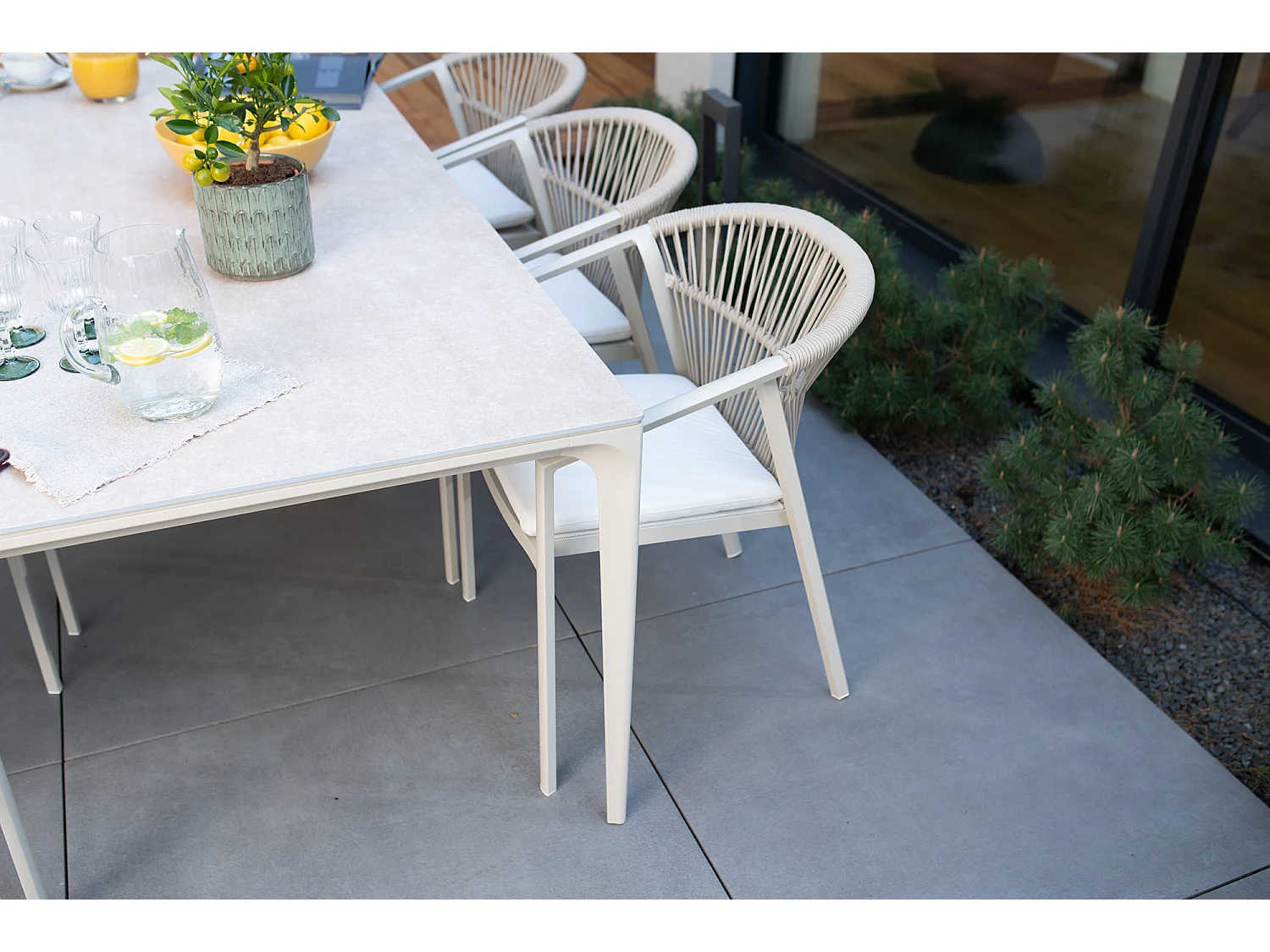 Juego de jardín Bari Mare - Mesa de aluminio + 6 sillas, Diseño contemporáneo, Asientos cómodos