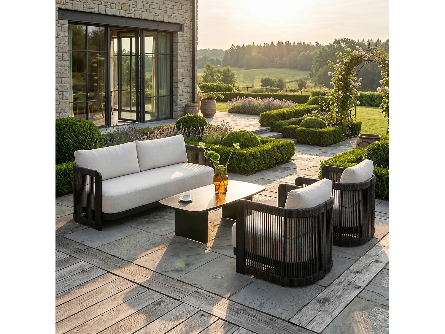 Ensemble de mobilier de jardin en aluminium Rimini : canapé, table et 2 chaises