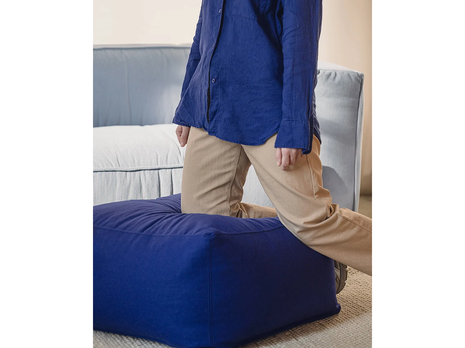 Pouf Keno - pouf sans armature, assise moelleuse en velours ou bouclé