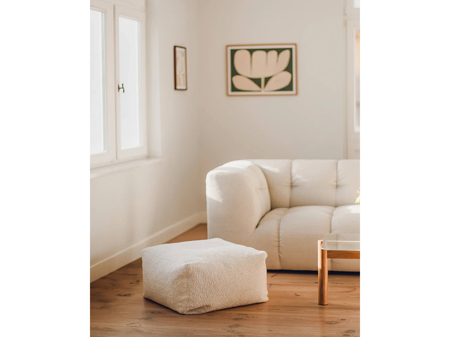 Pouf Keno noo.ma - Pouf frameless moderno in bouclé Cloud Beige 63x36 cm