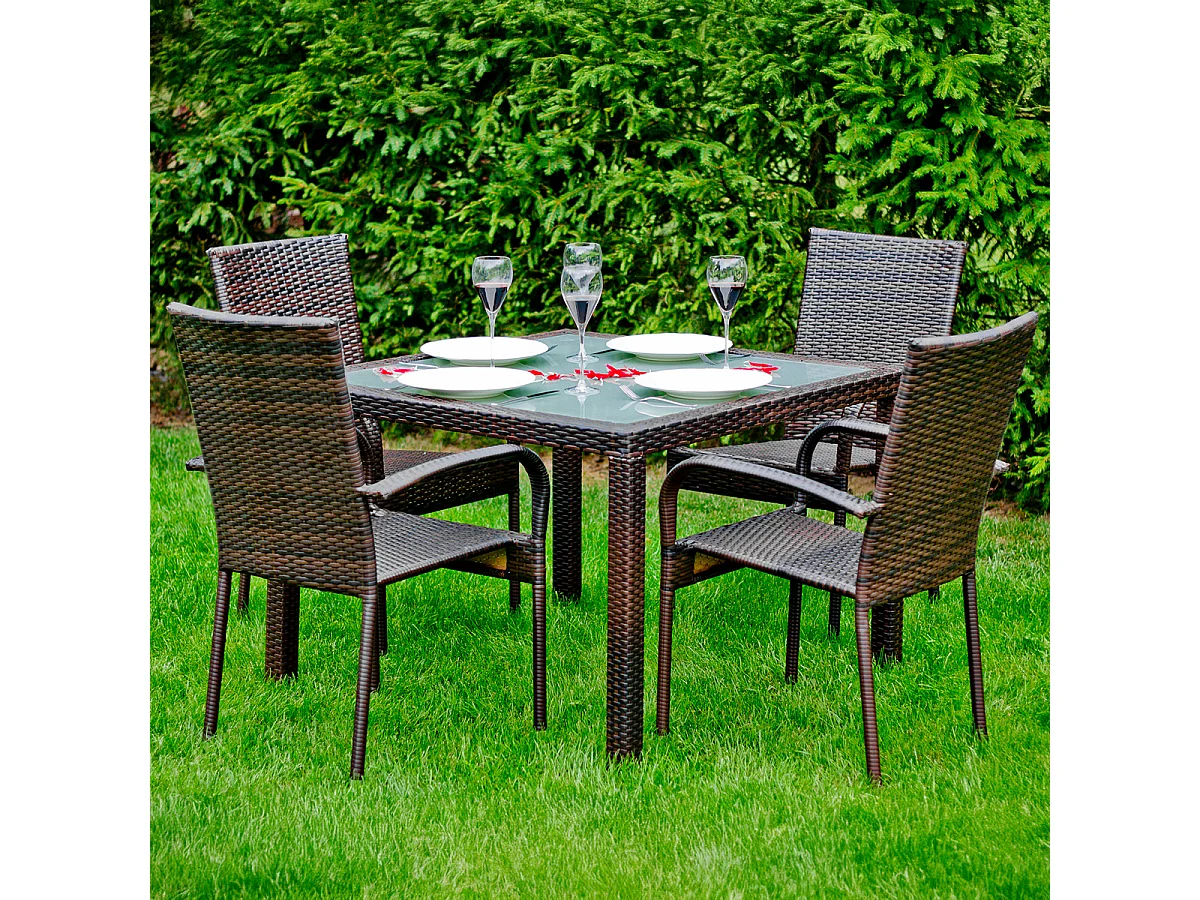 Set van 4 Rio bruine tuintafel en stoelen