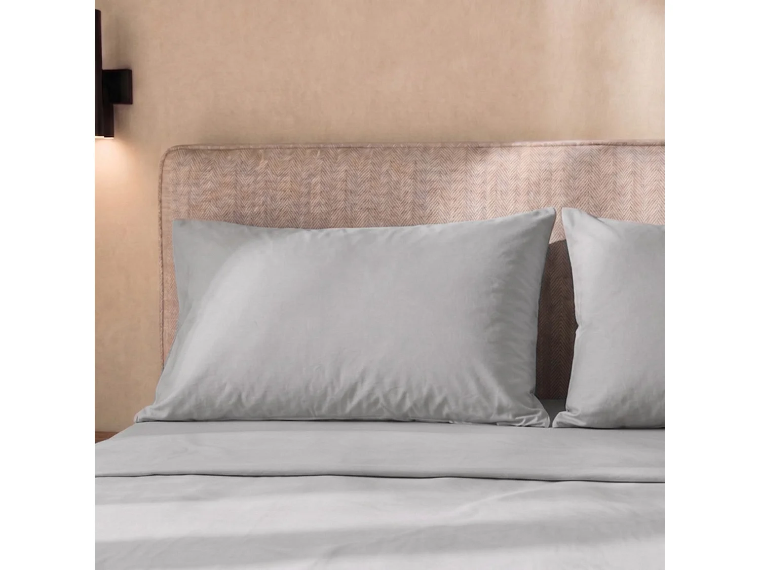 Lakenset Eenpersoons 100% Katoen Percal 200 TC Lichtgrijs | Hoeslaken 90x200 cm, Laken 160x295 cm, Steghoogte 28 cm en 1 Kussensloop | Made in Italy