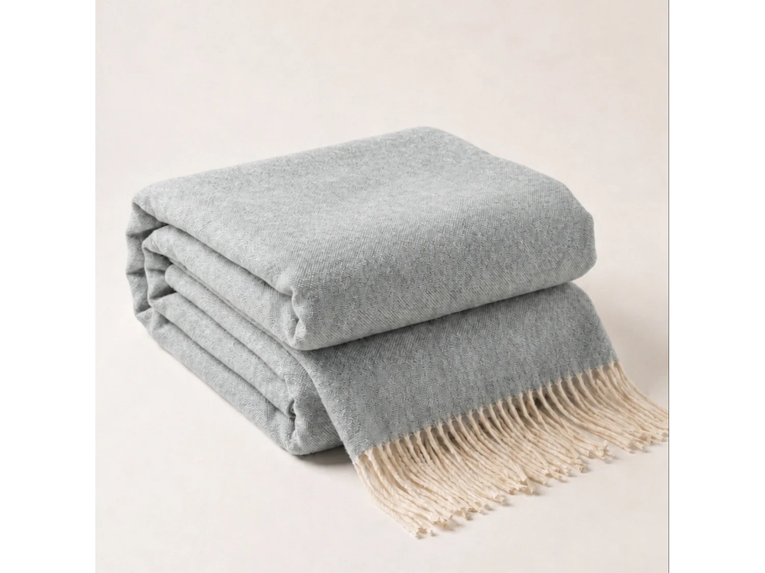 Manta Plaid Living 130x170 cm en Algodón Blend, Color Gris claro | Manta Ligera 250 g/m² para Sofá y Cama | Diseño Elegante y Tejido Suave
