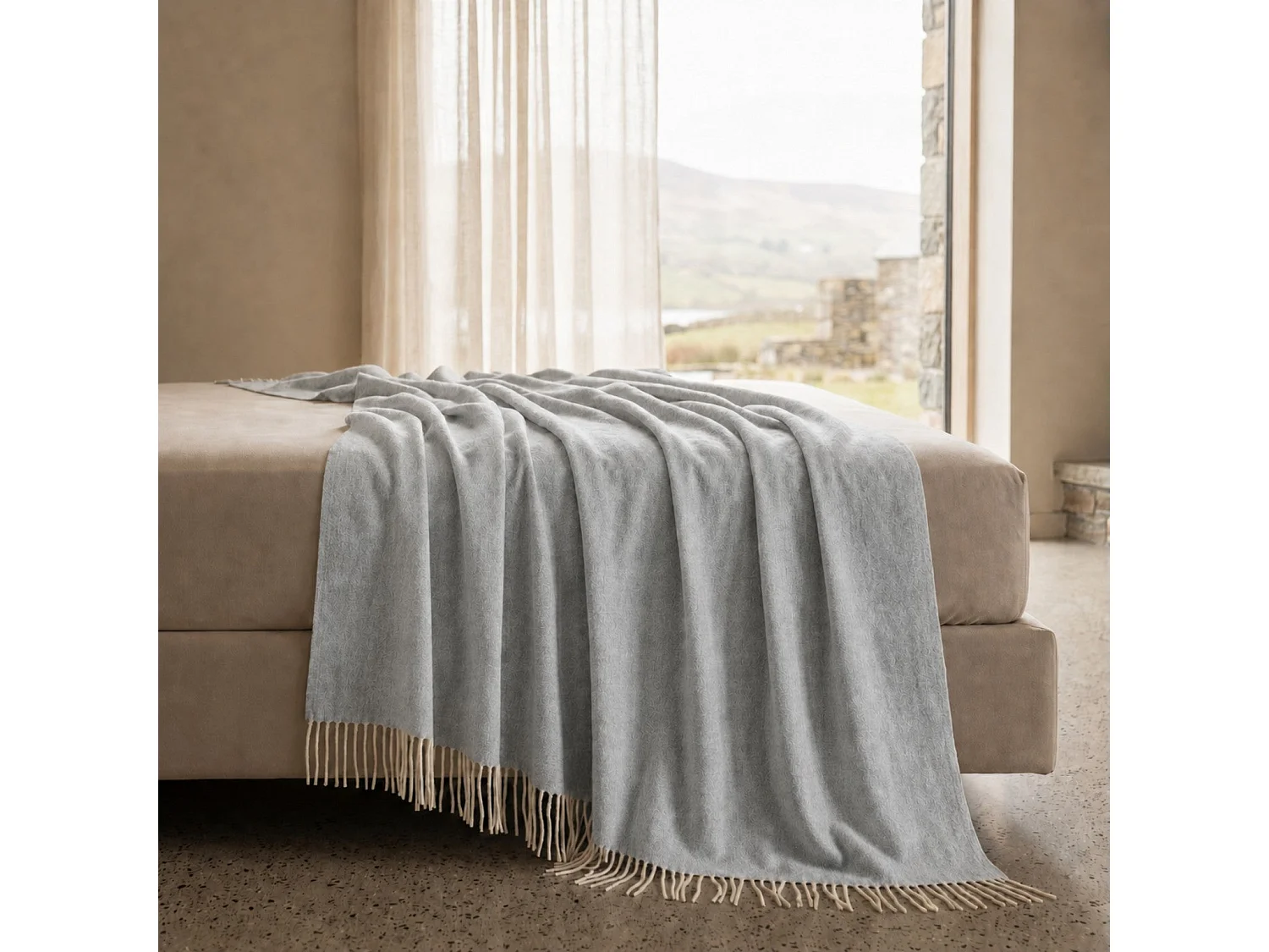 Manta Plaid Living 130x170 cm en Algodón Blend, Color Gris claro | Manta Ligera 250 g/m² para Sofá y Cama | Diseño Elegante y Tejido Suave