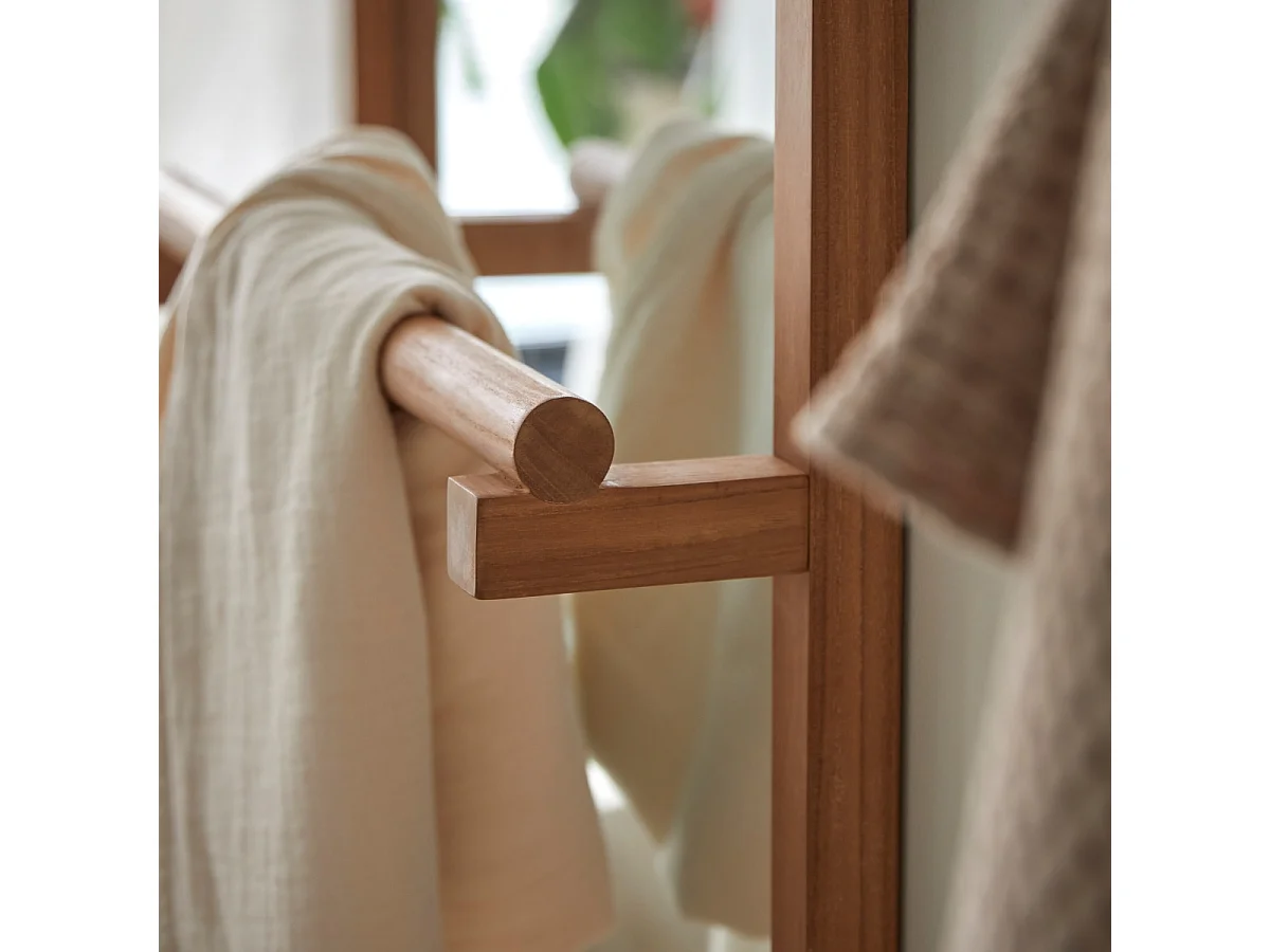 Spiegel aus Teakholz mit Handtuchhalter Lucy