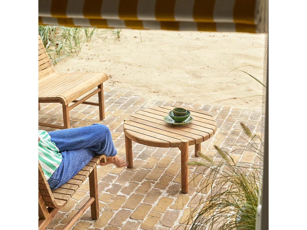 Garten-Couchtisch Hélen aus massivem, recyceltem Teakholz