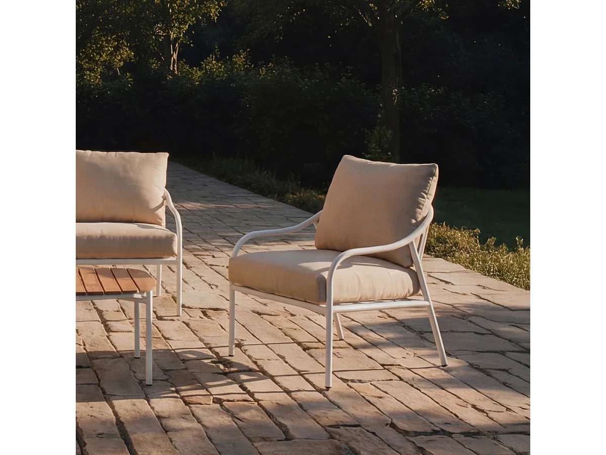 Poltrona da giardino in tessuto écru e metallo white Luca