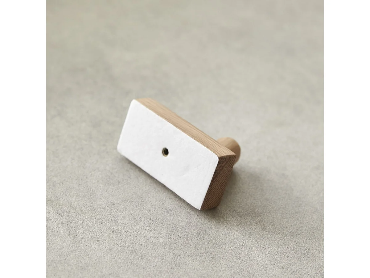 Patère rectangulaire en bois de chêne massif Eda