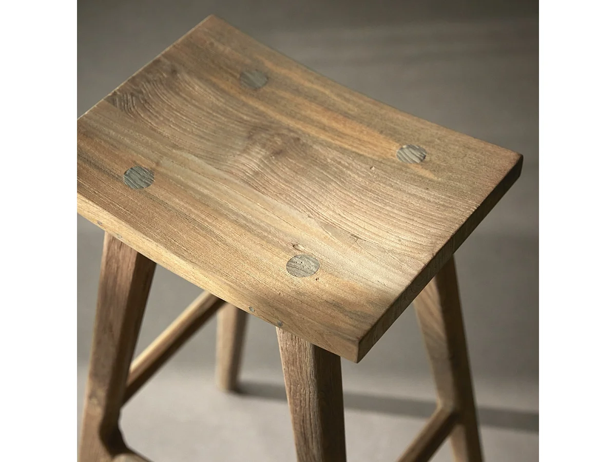 Barhocker Alia aus massivem, recyceltem Teakholz