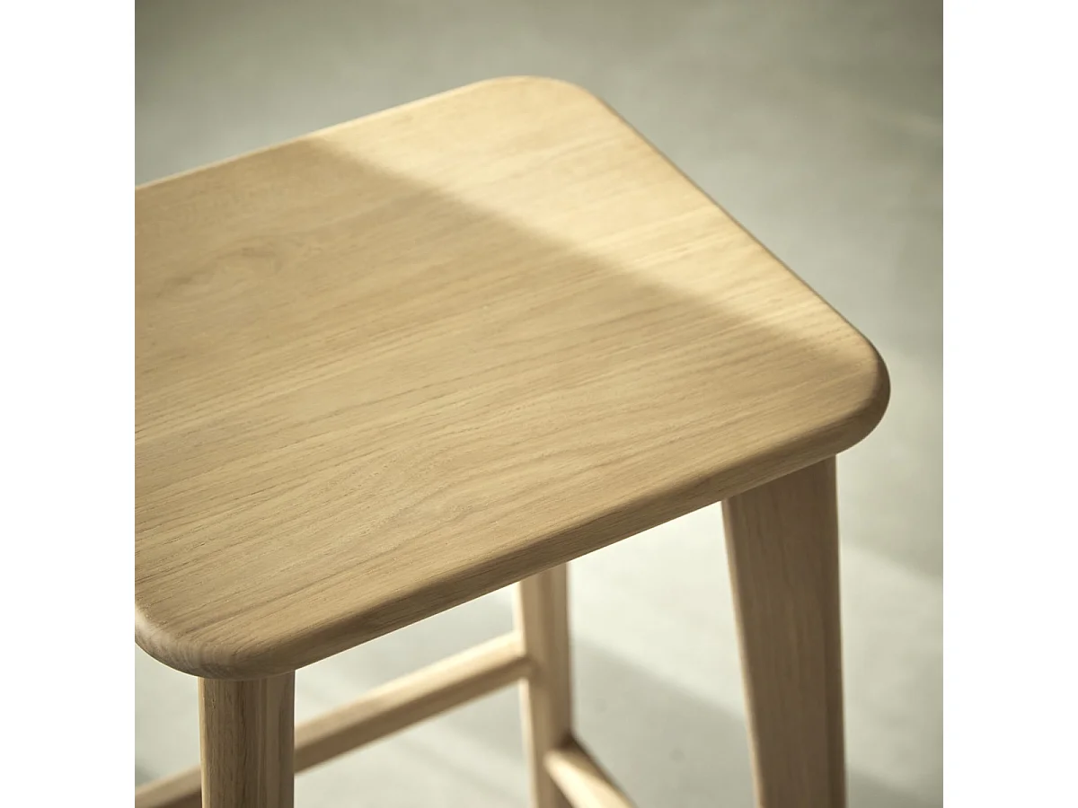 Tabouret de bar en chêne massif Abel