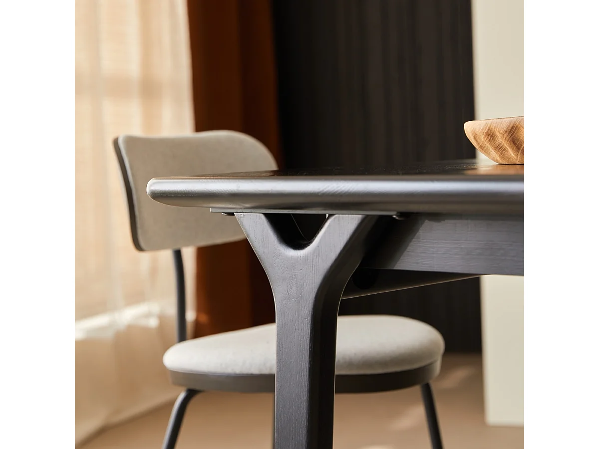 Tavolo allungabile in rovere massello black da 6 a 12 persone Clara