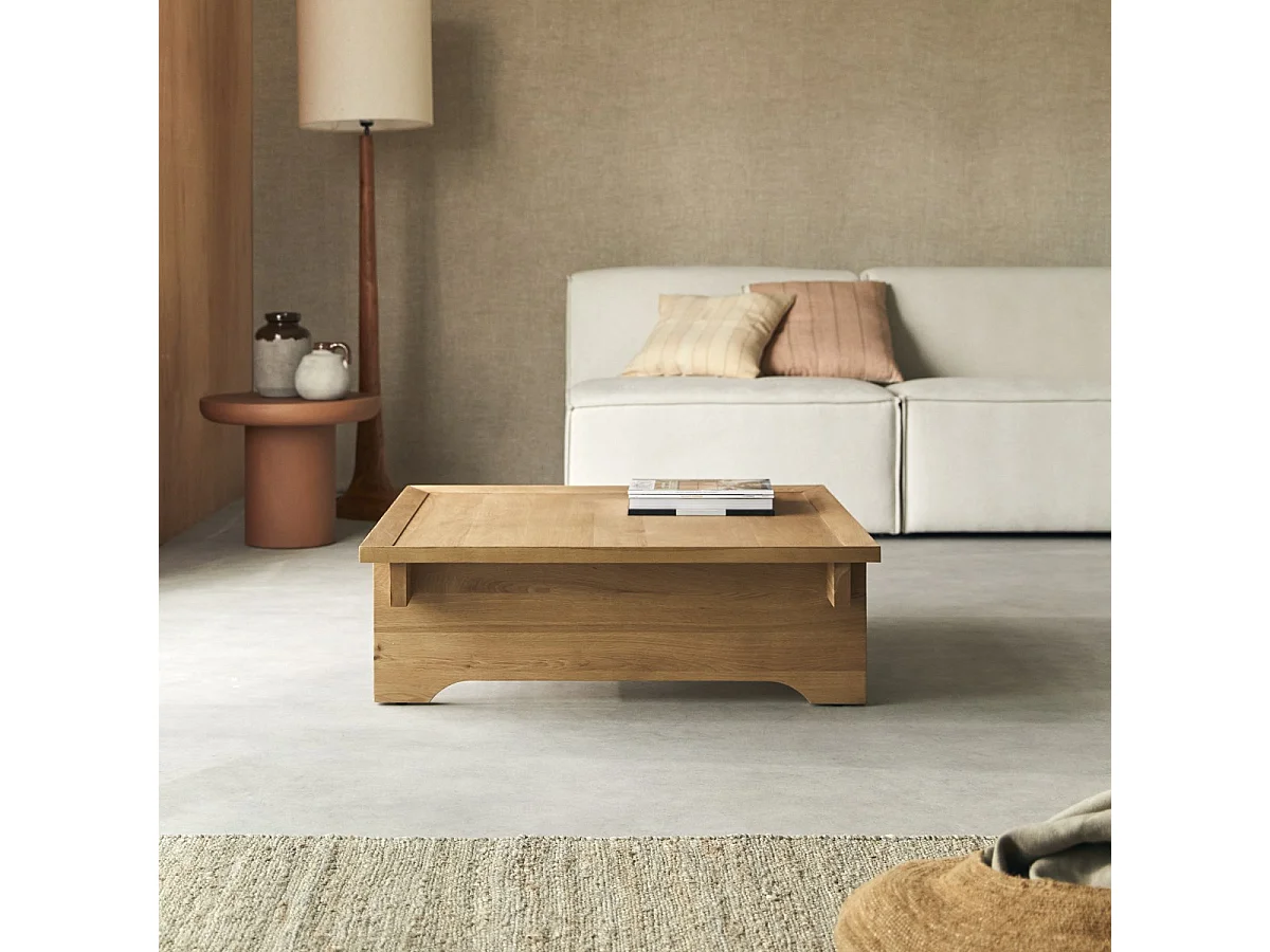Quadratischer Couchtisch aus massiver Eiche Miu