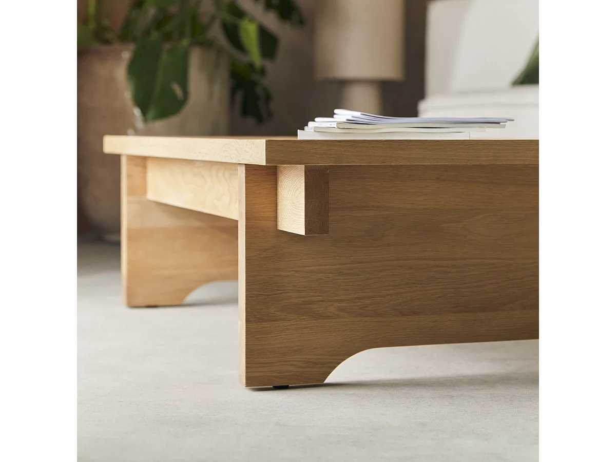 Rechteckiger Couchtisch aus massiver Eiche Miu