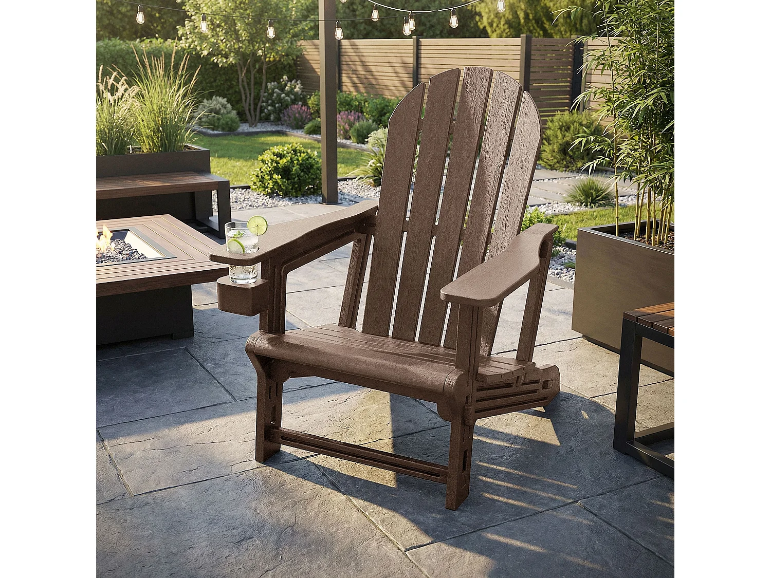 Chaise adirondack marron en plastique HDPE aspect bois avec porte-gobelet siège de jardin résistant aux intempéries montage facile fauteuil extérieur