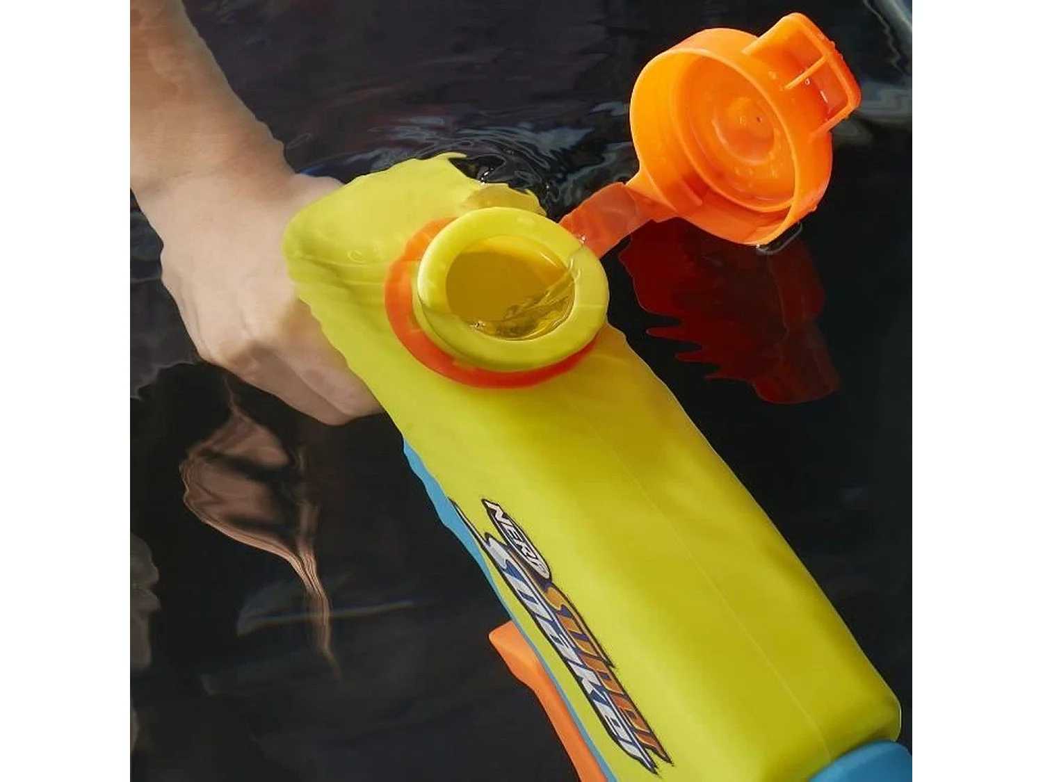 Pistolet à eau à buse rotative (jets ondulés) Super Soaker Wave Spray