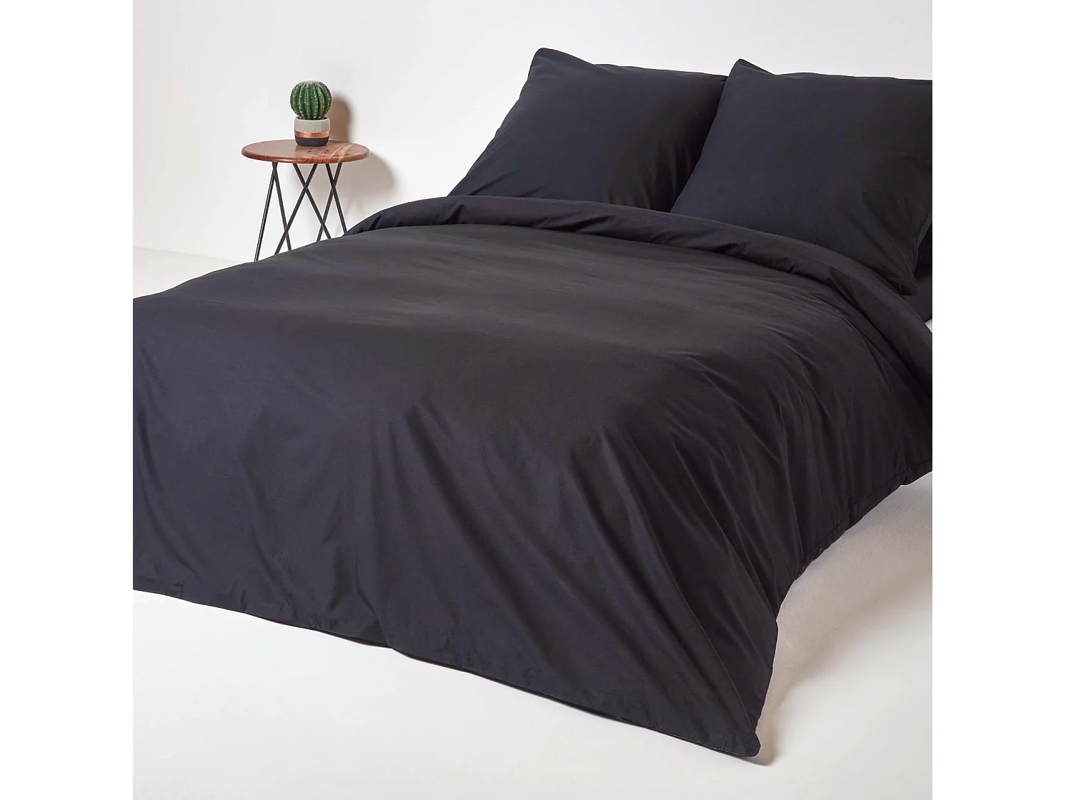 Parure de lit 100% coton égyptien 200 fils noir, 240x220cm - HOMESCAPES