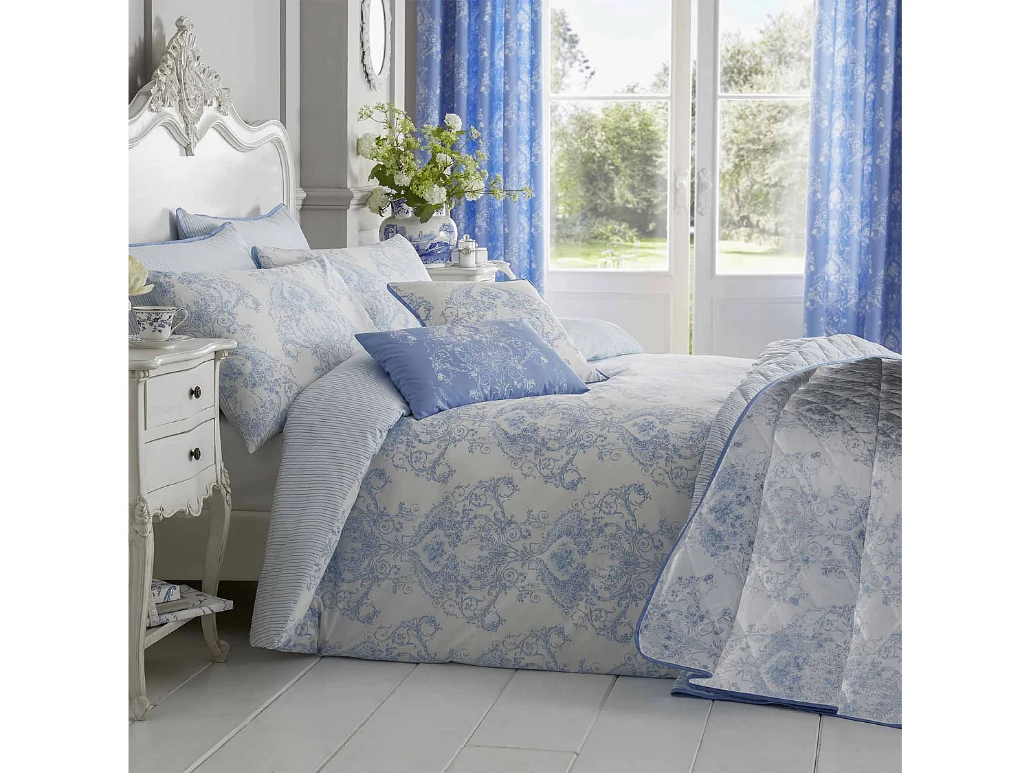 Homescapes Blue French Toile Patterned Duvet Cover Set, Single