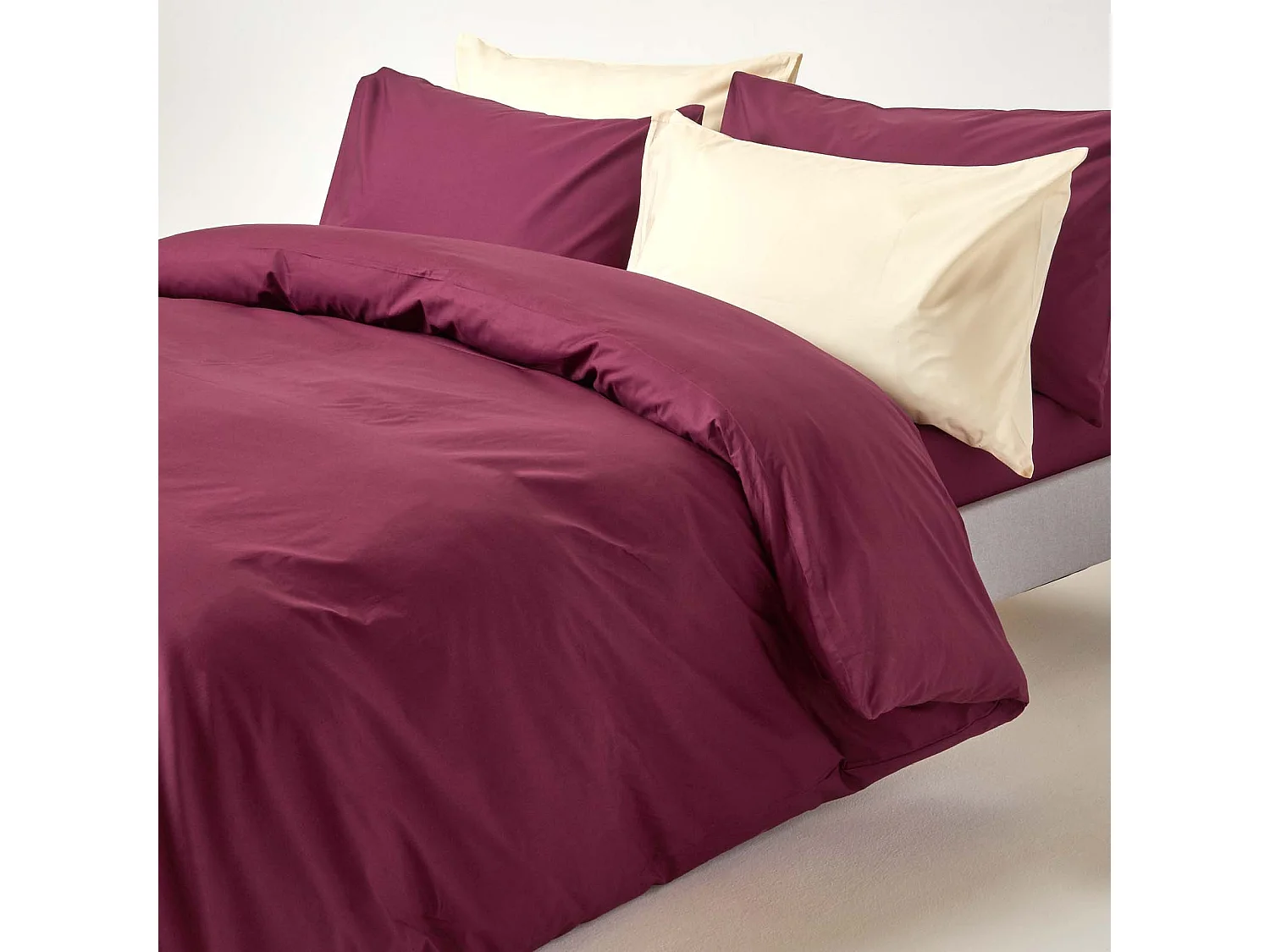 Parure de lit 100% coton égyptien 200 fils bordeaux, 155x220cm - HOMESCAPES
