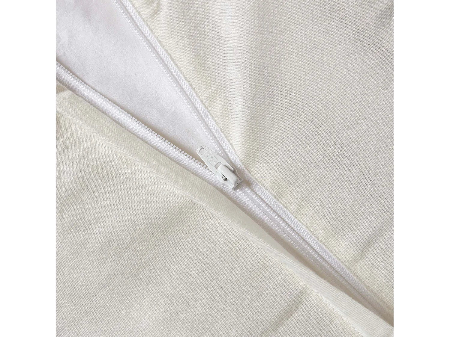 Homescapes White Diamond Cotton Tufted Duvet Cover Set, Super King
