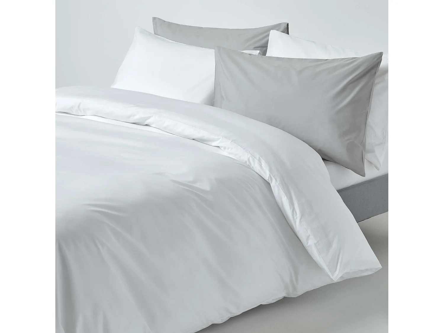 Parure de lit 100% coton égyptien 200 fils blanc, 230x220cm - HOMESCAPES