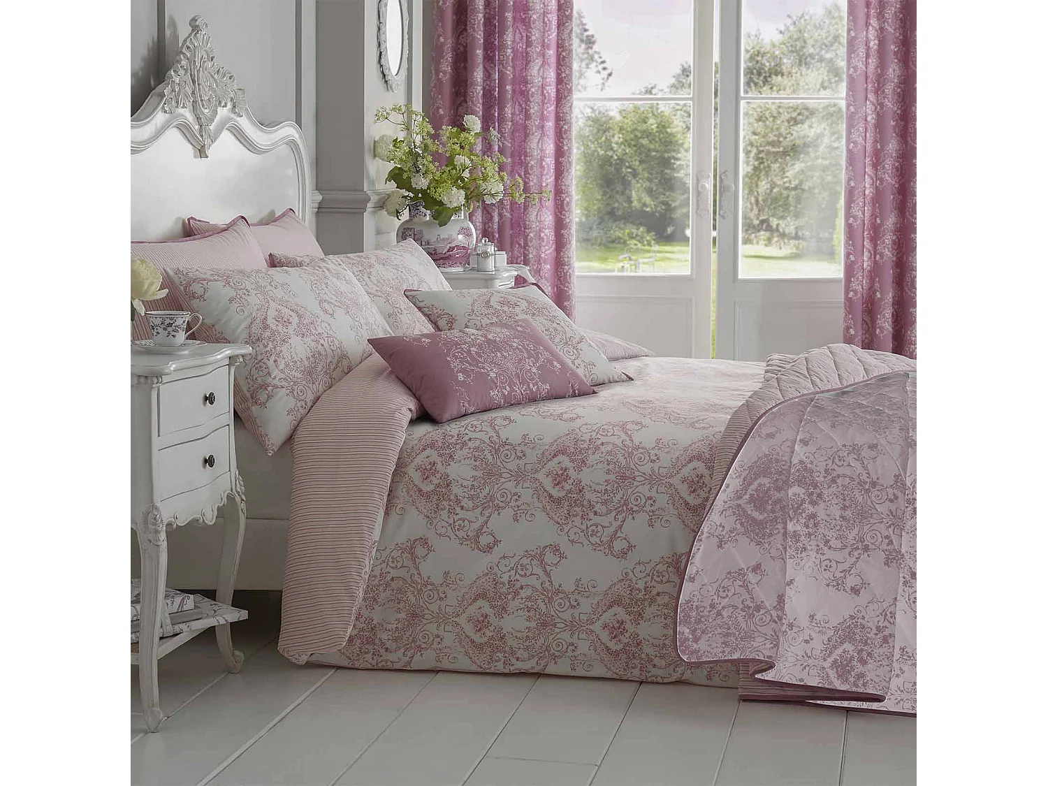 Parure de lit Toile de Jouy en polycoton - rose, 230x220cm - HOMESCAPES