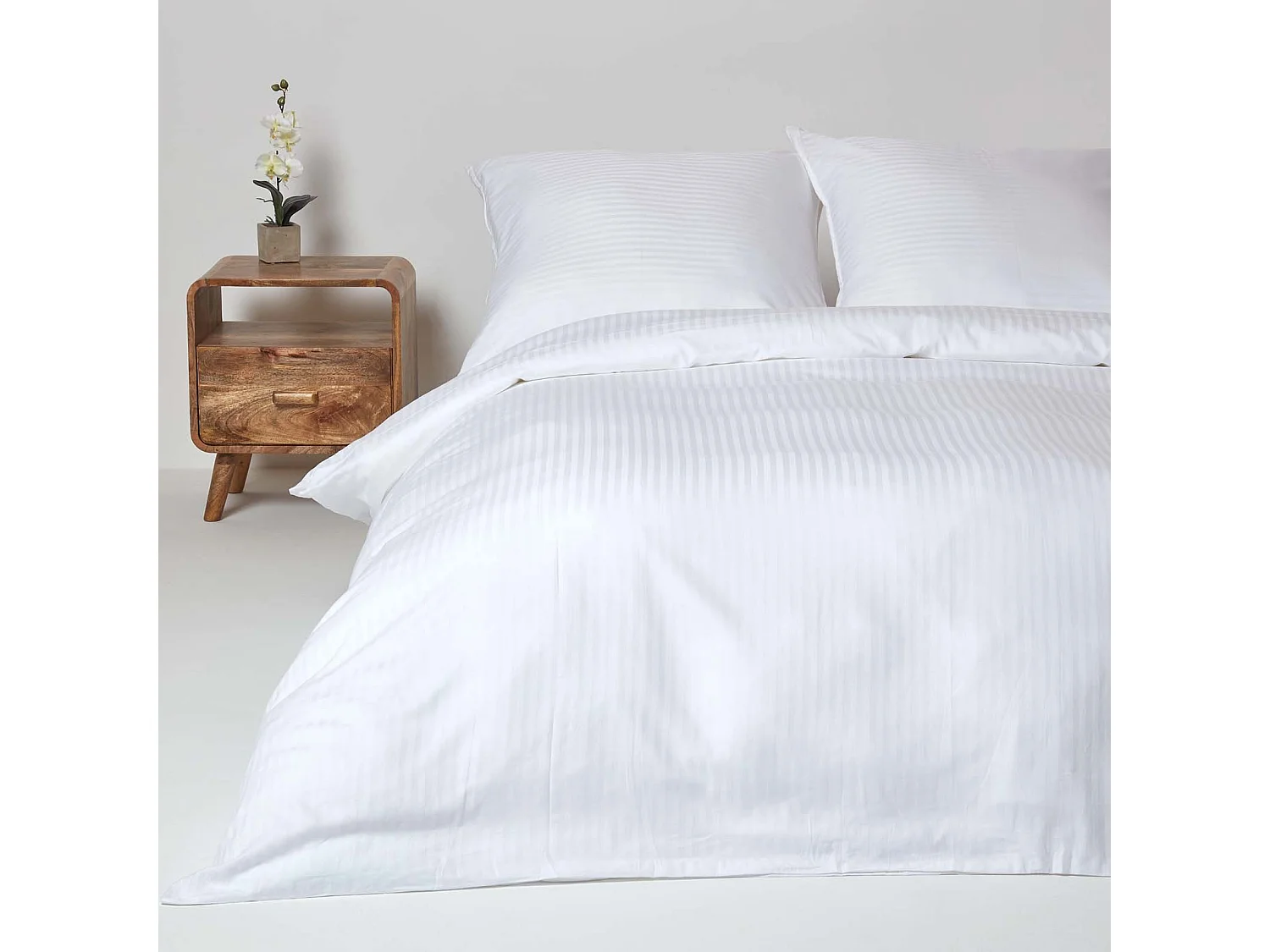 Parure de lit satin rayé en coton égyptien 330 fils blanc, 155x220cm - HOMESCAPES