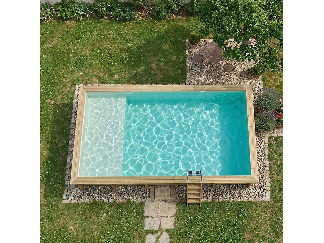 Piscina in legno AQUA 10.2 x 5.2 – H.1.45 m con spiaggia, sabbia, Su telaio - senza cementazione - BAS7310OSPU3+PLA310 - ALTANKA