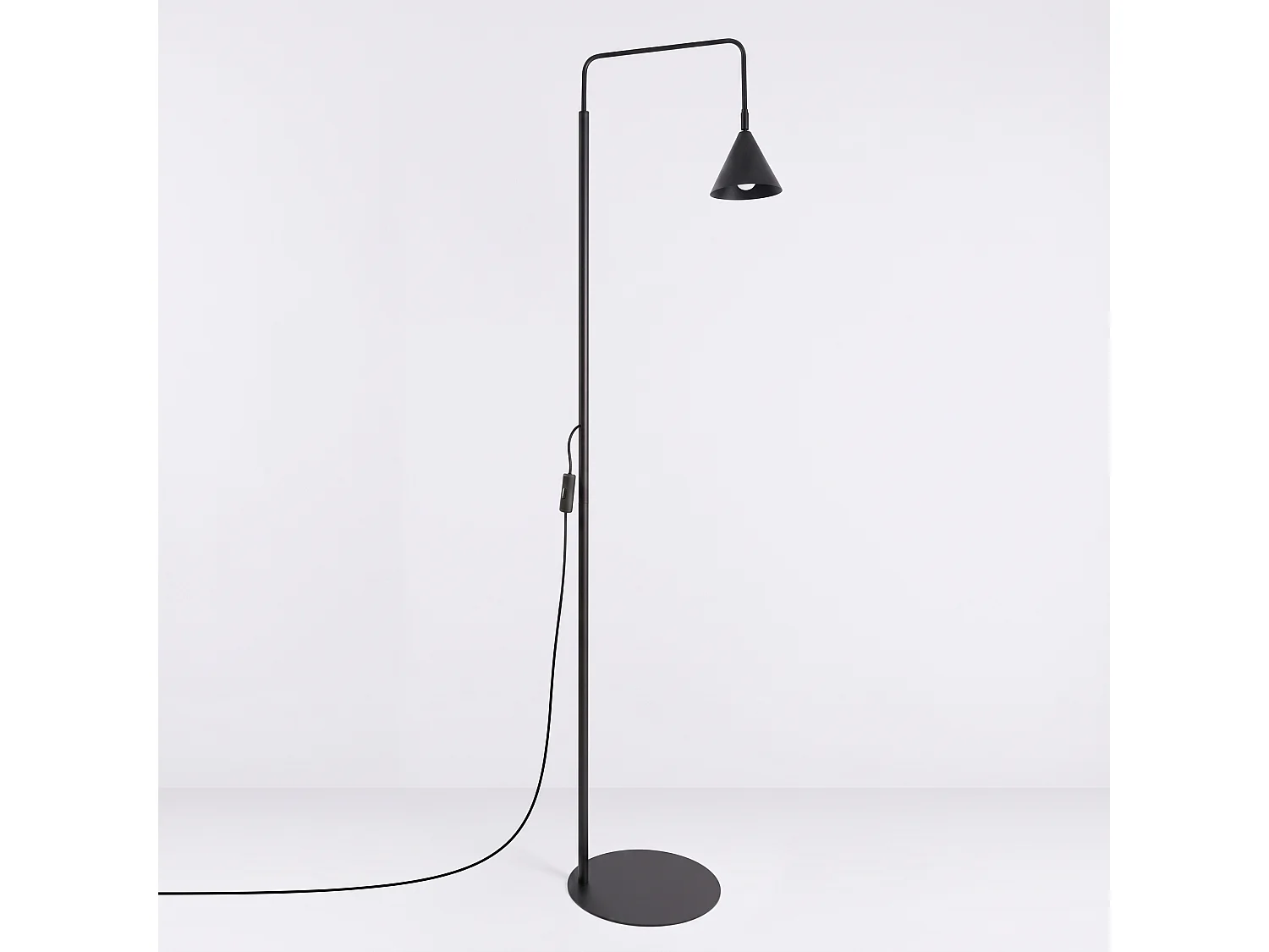Stehlampen NOX modern aus  Stahl - 1 lichtquellen - L.30 x H. cm - schwarz