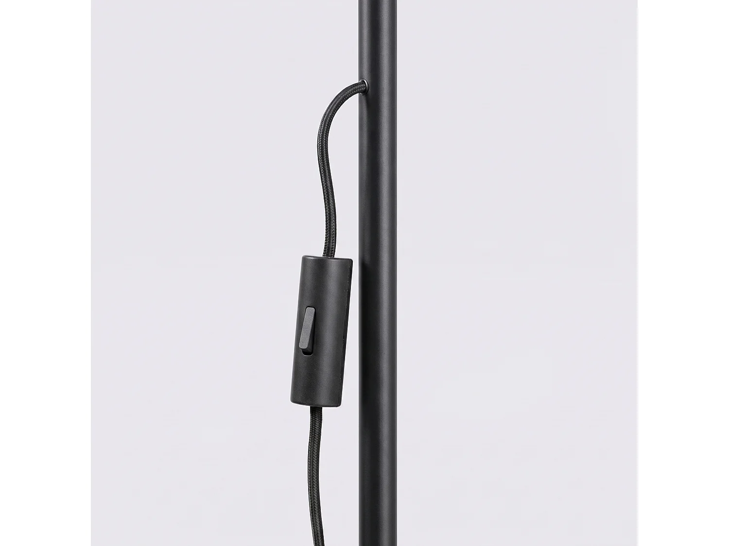 Stehlampen NOX modern aus  Stahl - 1 lichtquellen - L.30 x H. cm - schwarz