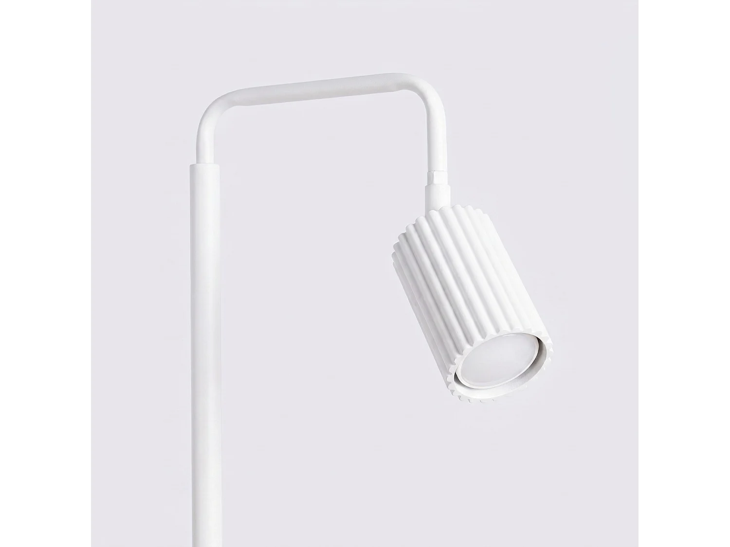 Stehlampen KARBON minimalistisch aus  Aluminium - 1 lichtquellen - L.30 x H. cm - weiß