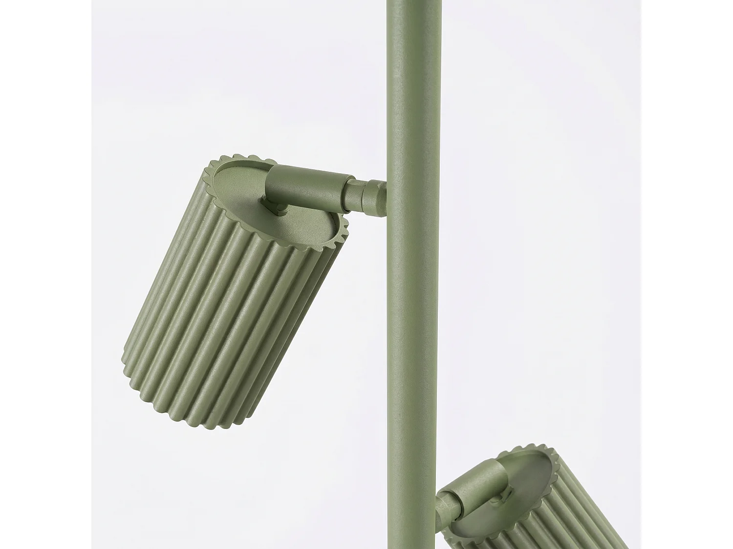 Stehlampen KARBON minimalistisch aus  Aluminium - 3 lichtquellen - L.30 x H. cm - olivgrün