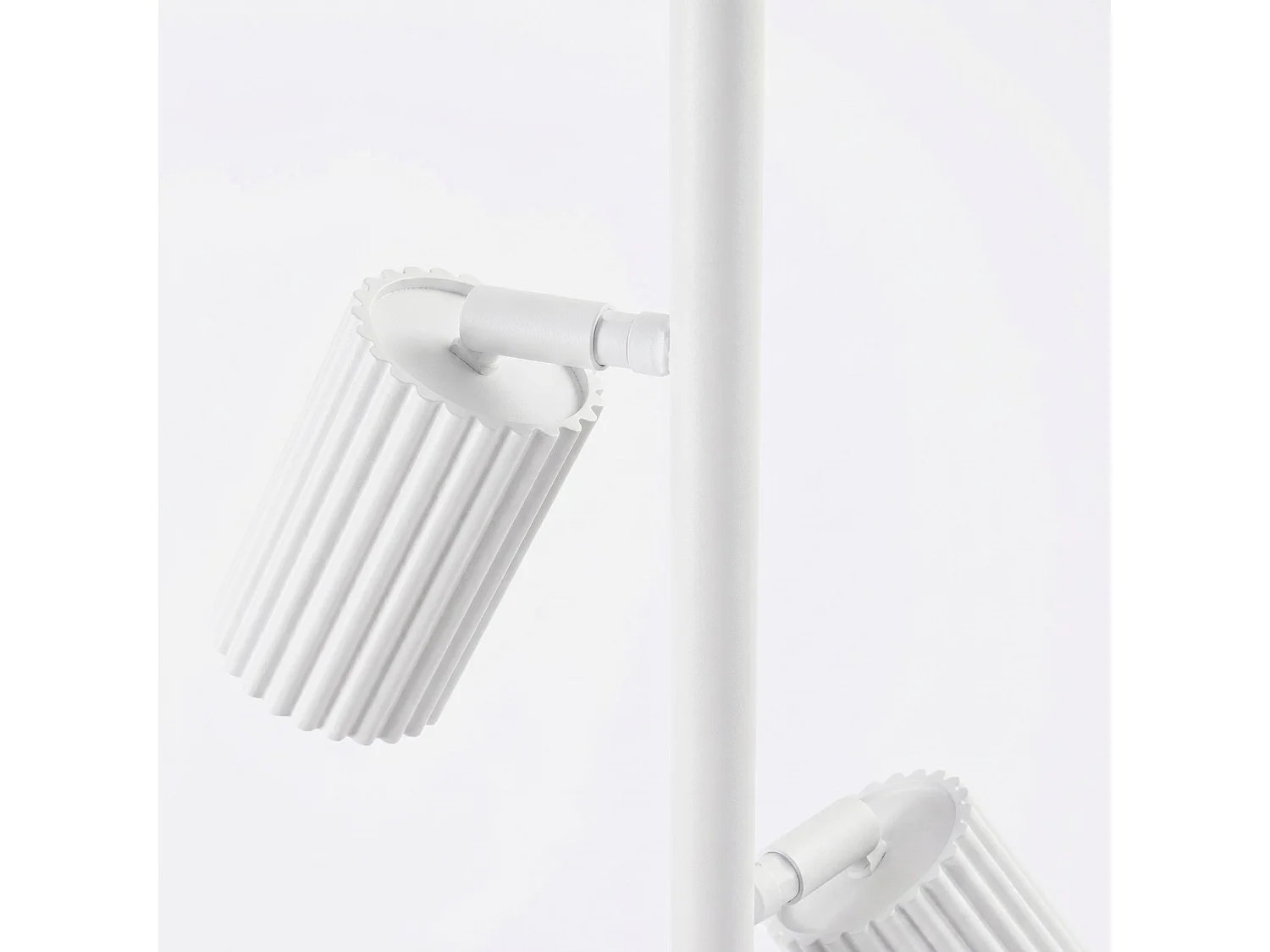 Stehlampen KARBON minimalistisch aus  Aluminium - 3 lichtquellen - L.30 x H. cm - weiß