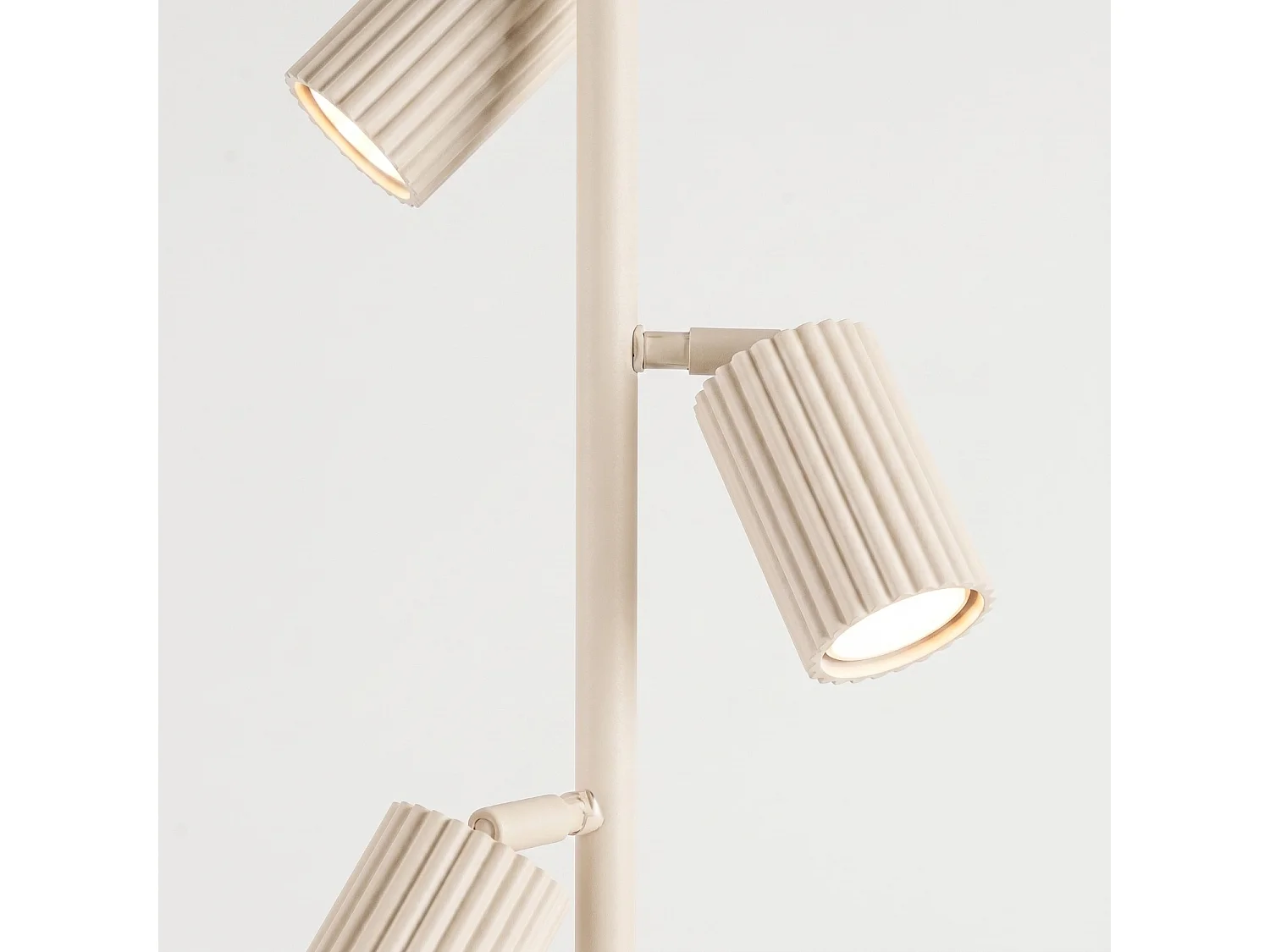 Stehlampen KARBON minimalistisch aus  Aluminium - 3 lichtquellen - L.30 x H. cm - beige