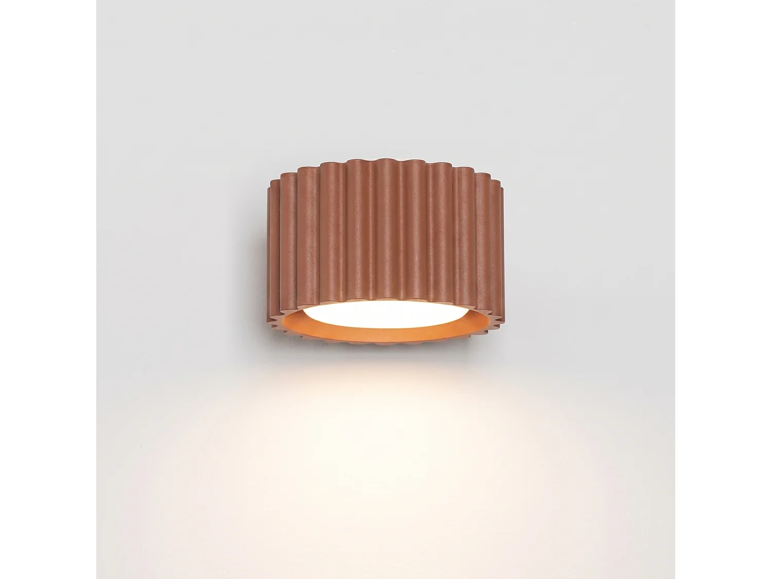 Applique minimaliste en aluminium - 1 sources lumineuses - L.10 x H.6 cm - mocca