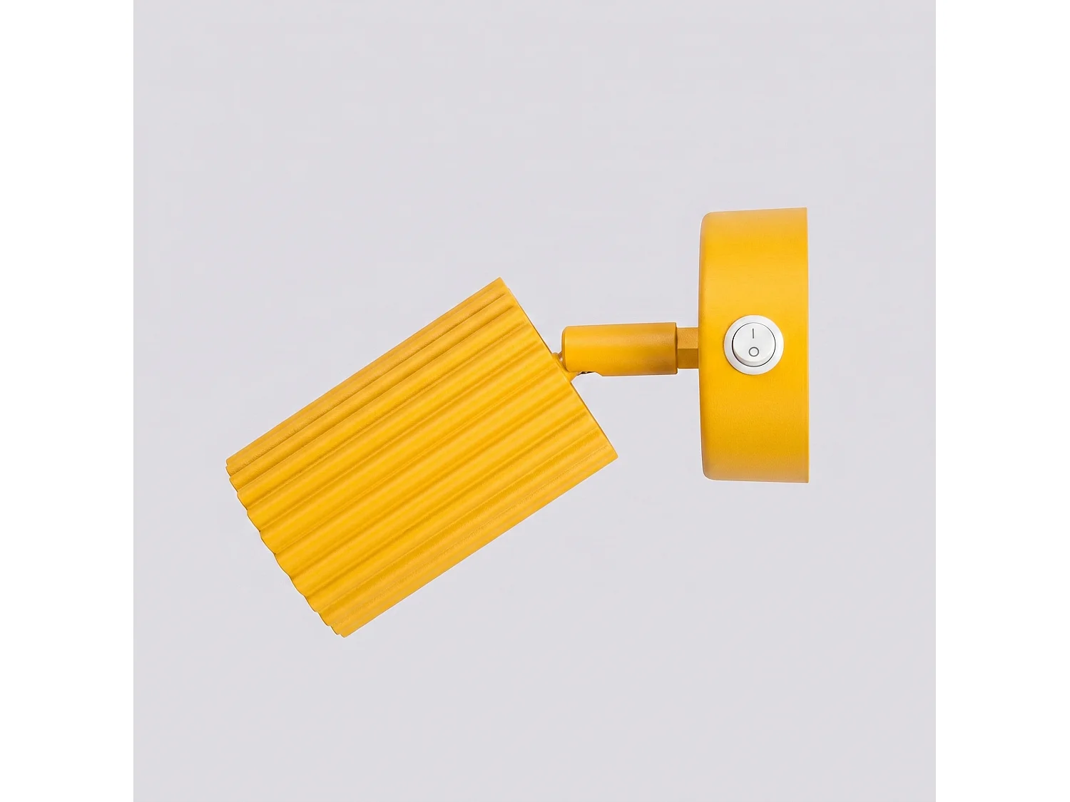 Applique minimaliste en aluminium - 1 sources lumineuses - L.8 x H.16 cm - jaune